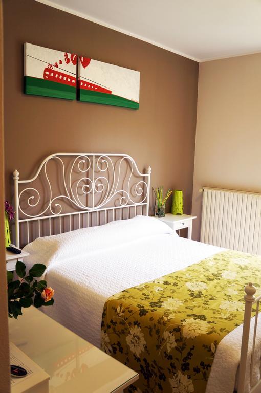 Alexander Rooms Tirano Δωμάτιο φωτογραφία